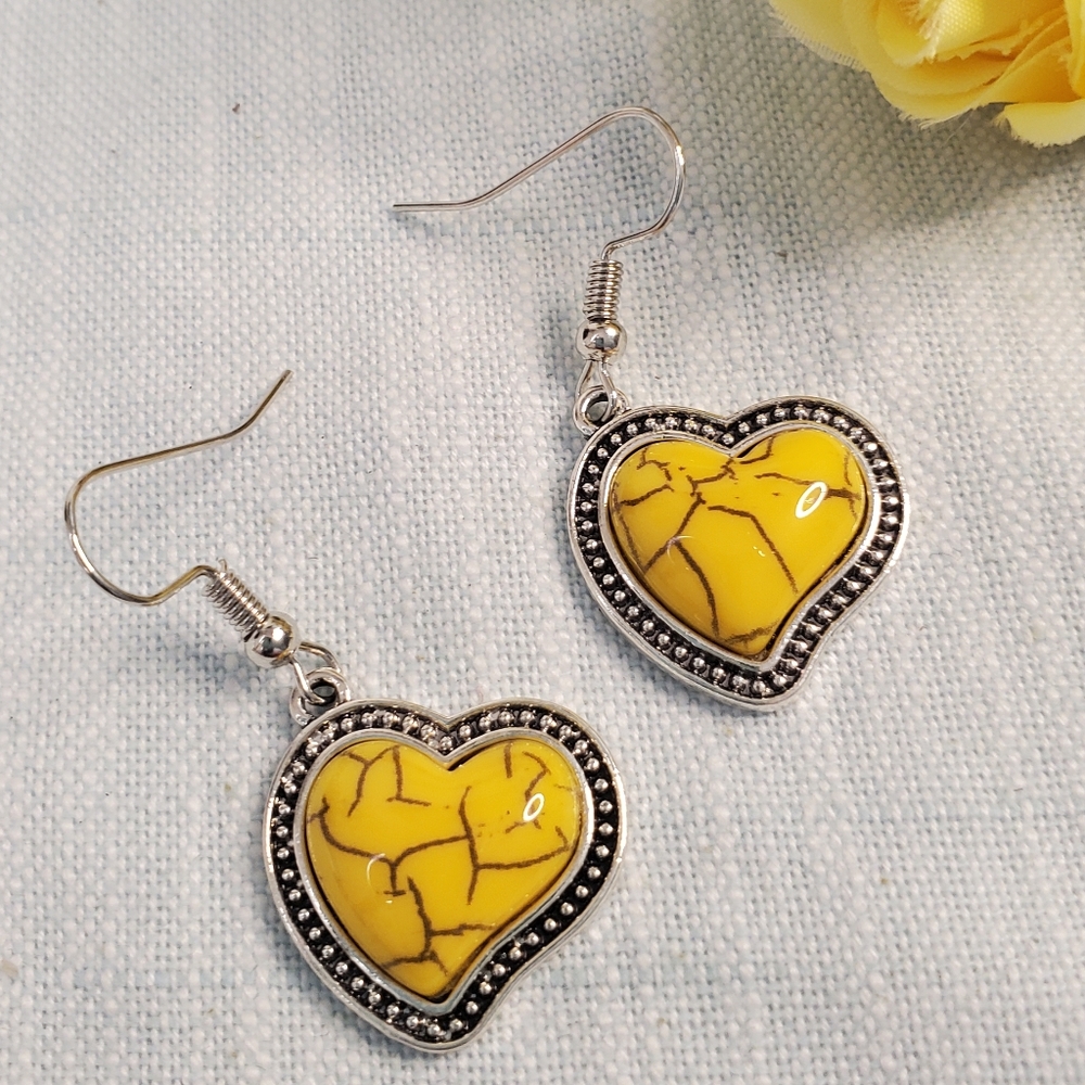 Yellow heart earrings NWT
